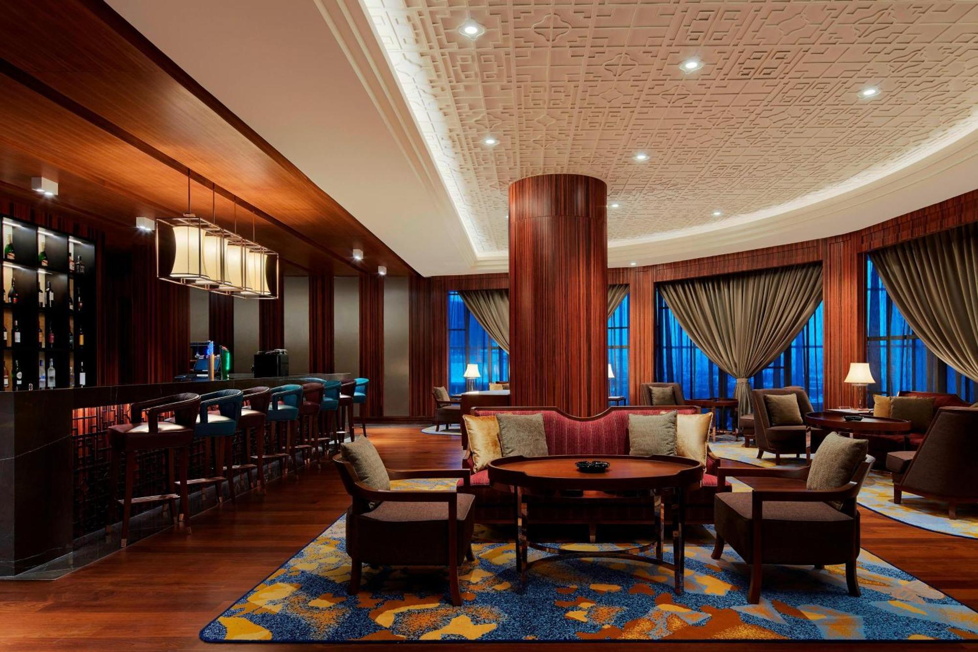 Sheraton Petaling Jaya Hotel Extérieur photo The Club Lounge at the Westin Mumbai International