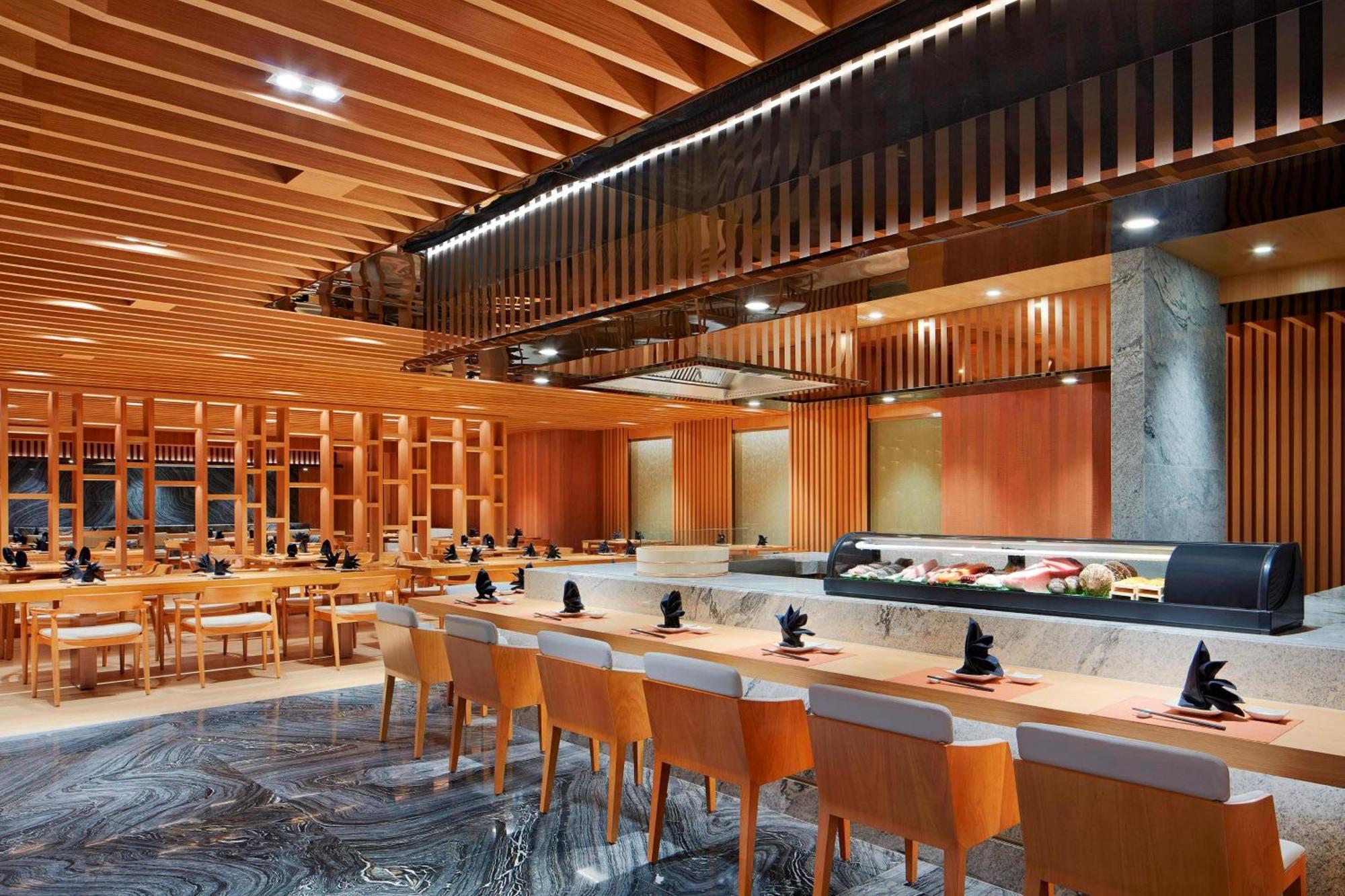 Sheraton Petaling Jaya Hotel Extérieur photo Sushi restaurant in Tokyo